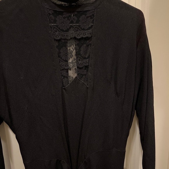 vintage 1930s black crepe mourning dress lace cutout, front gathers, Buttons - Picture 4 of 14